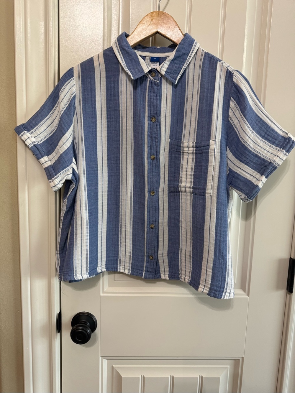 Old Navy Blue Striped Cotton Gauze Short Sleeve Demi Button Down Shirt M